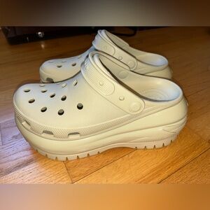 CROCS Women's Cream Platform Clogs